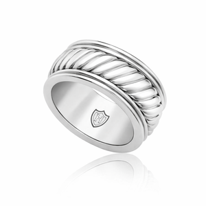 Hoxton London men's sterling silver twist wide ring with a bold, textured design, showcasing craftsmanship and modern style.