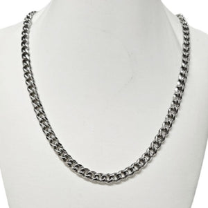 Men’s 7mm hypoallergenic stainless steel curb chain necklace by T.M.J, showing a close-up of the durable, polished chain.
