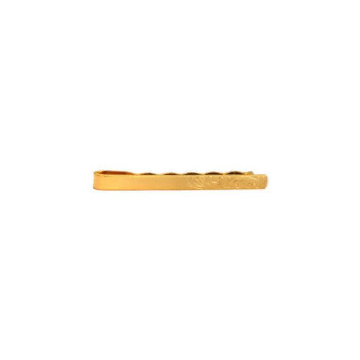 Dalaco Engraved End Design Gold Plated Tie SlideThe Engraved End Design Gold Plated Tie Slide is a sophisticated accessory crafted in England, designed to add a touch of elegance to your attire.
Key Features:
DeTie BarsDalacoTheodore Men's JewelryEngraved End Design