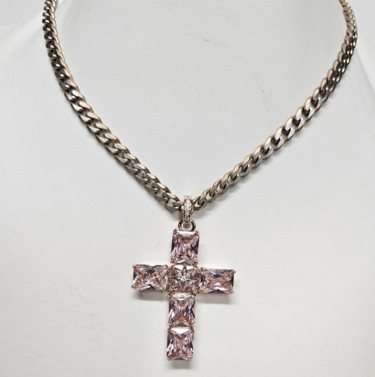 Serah silver and rose gold-plated beaded cross necklace from T.M.J with pink Austrian crystals and delicate design.